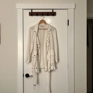 Current/Elliot Lightweight Jacket
Fits M/L/XL
White